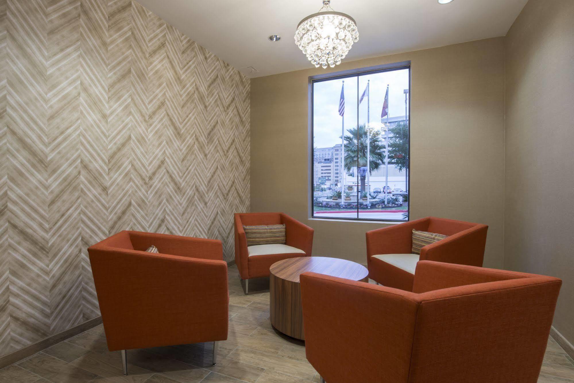 Springhill By Marriott Downtown-riverwalk Area 3*